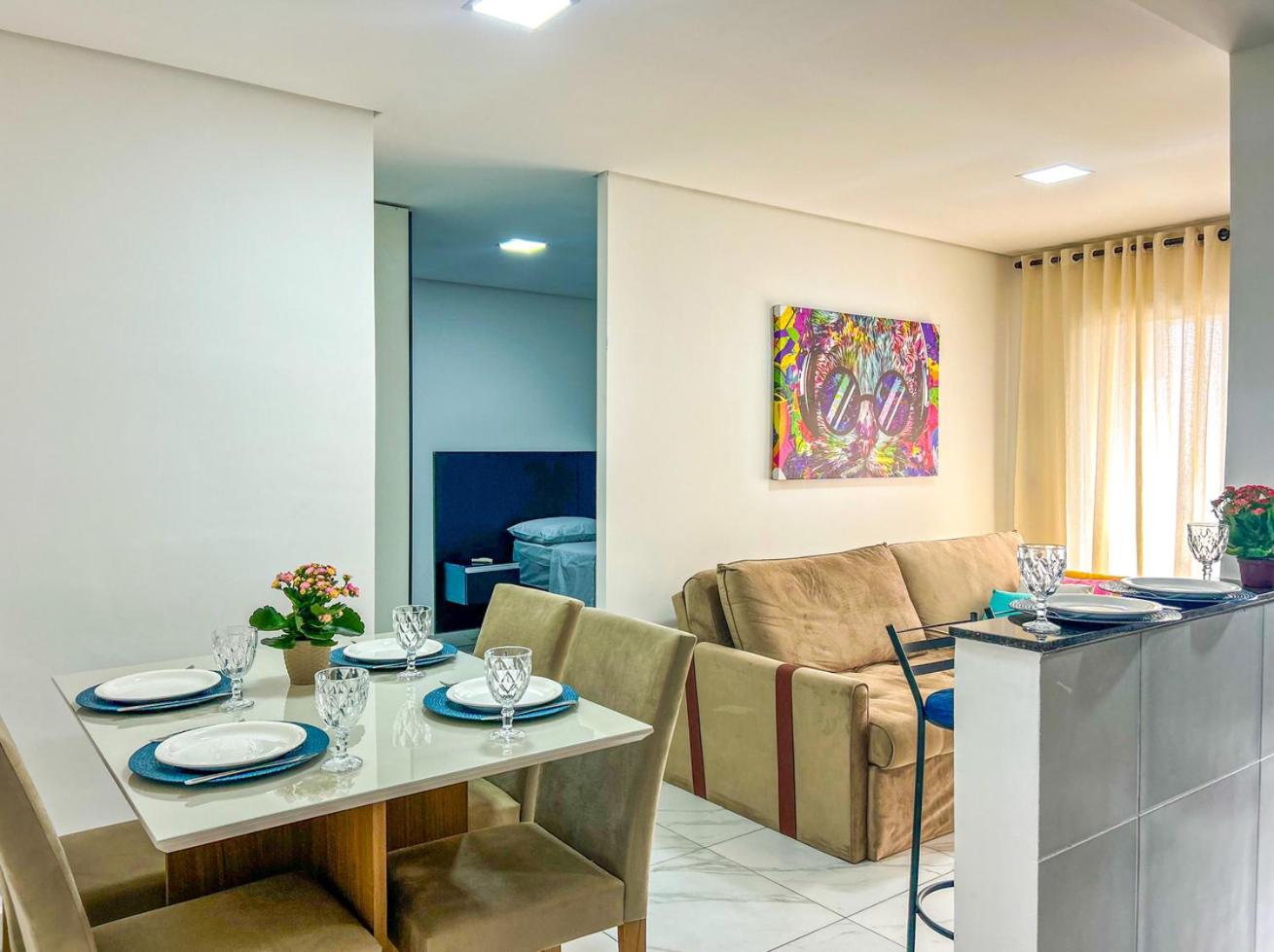 Apto c WiFi, espaco home office e boa localizacao