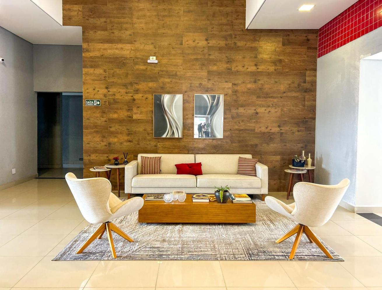 Apto c WiFi, espaco home office e boa localizacao