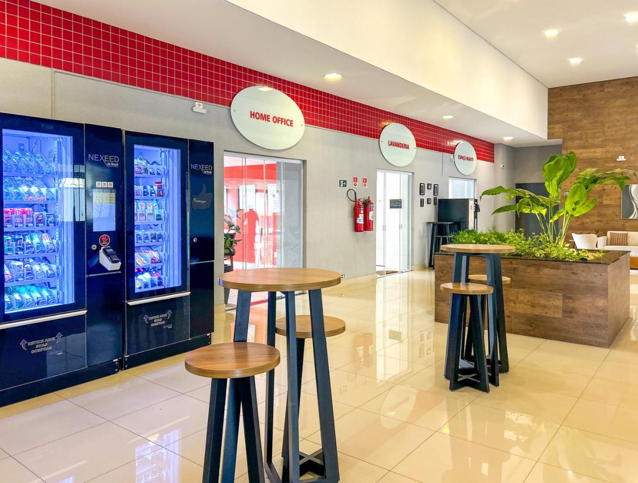 Apto c WiFi, espaco home office e boa localizacao