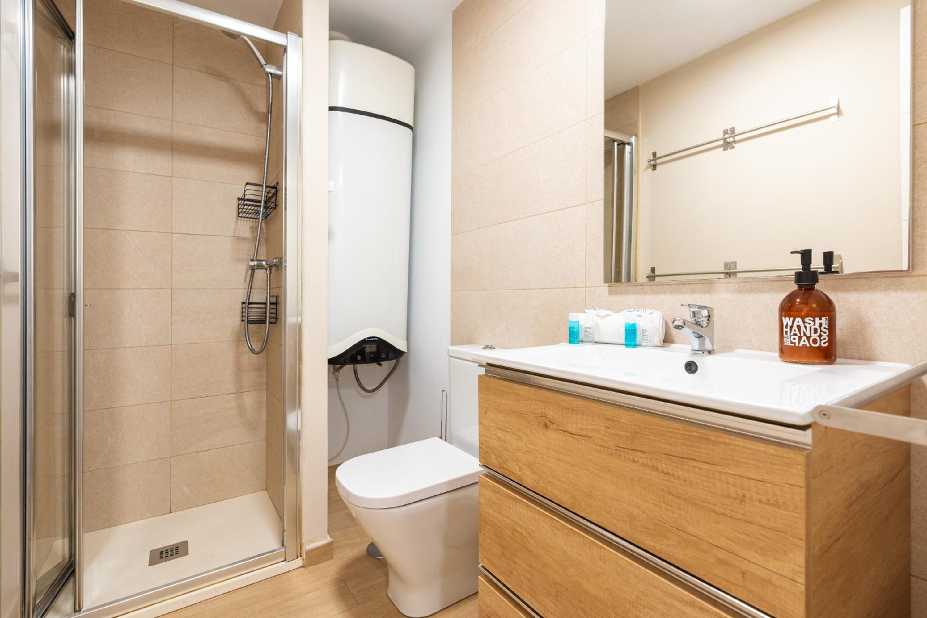 WintowinRentals Cozy newly renovated apartment in Malaga
