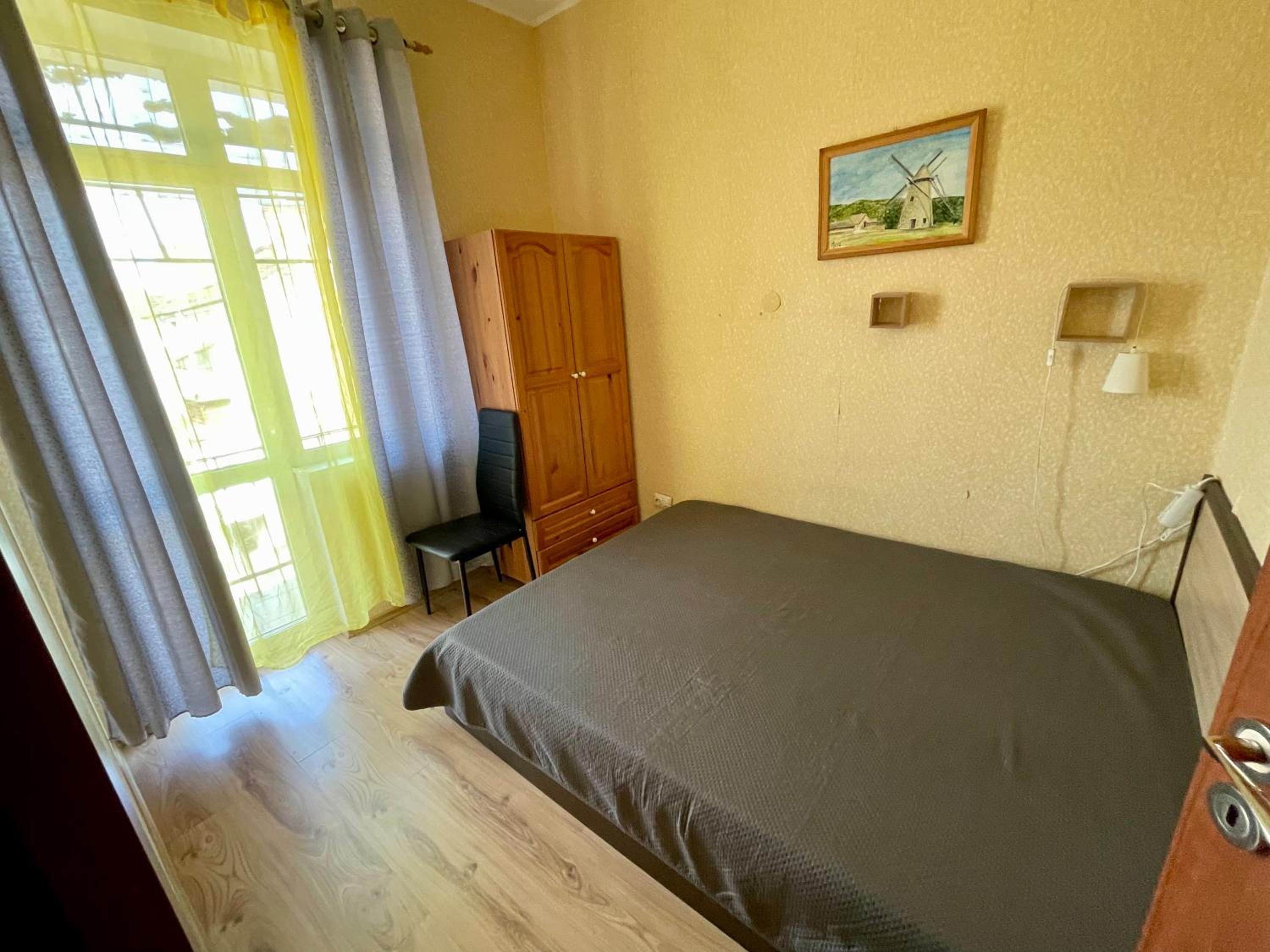 Serdika station, bright and cozy apartment
