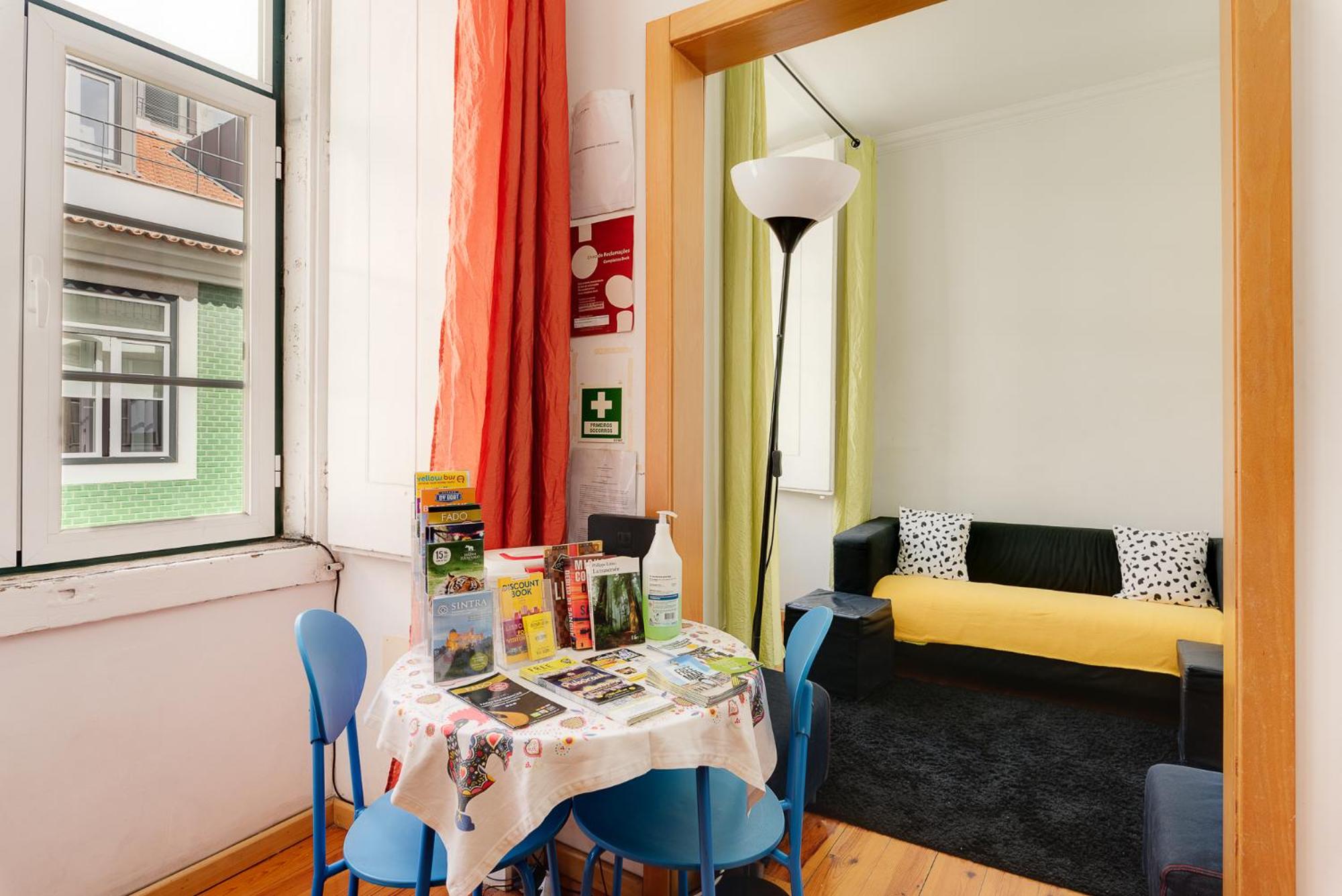 Down Town Lisbon Apartment 3 view 4