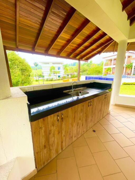 Casa Irlanda LK