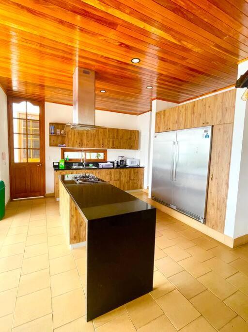 Casa Irlanda LK