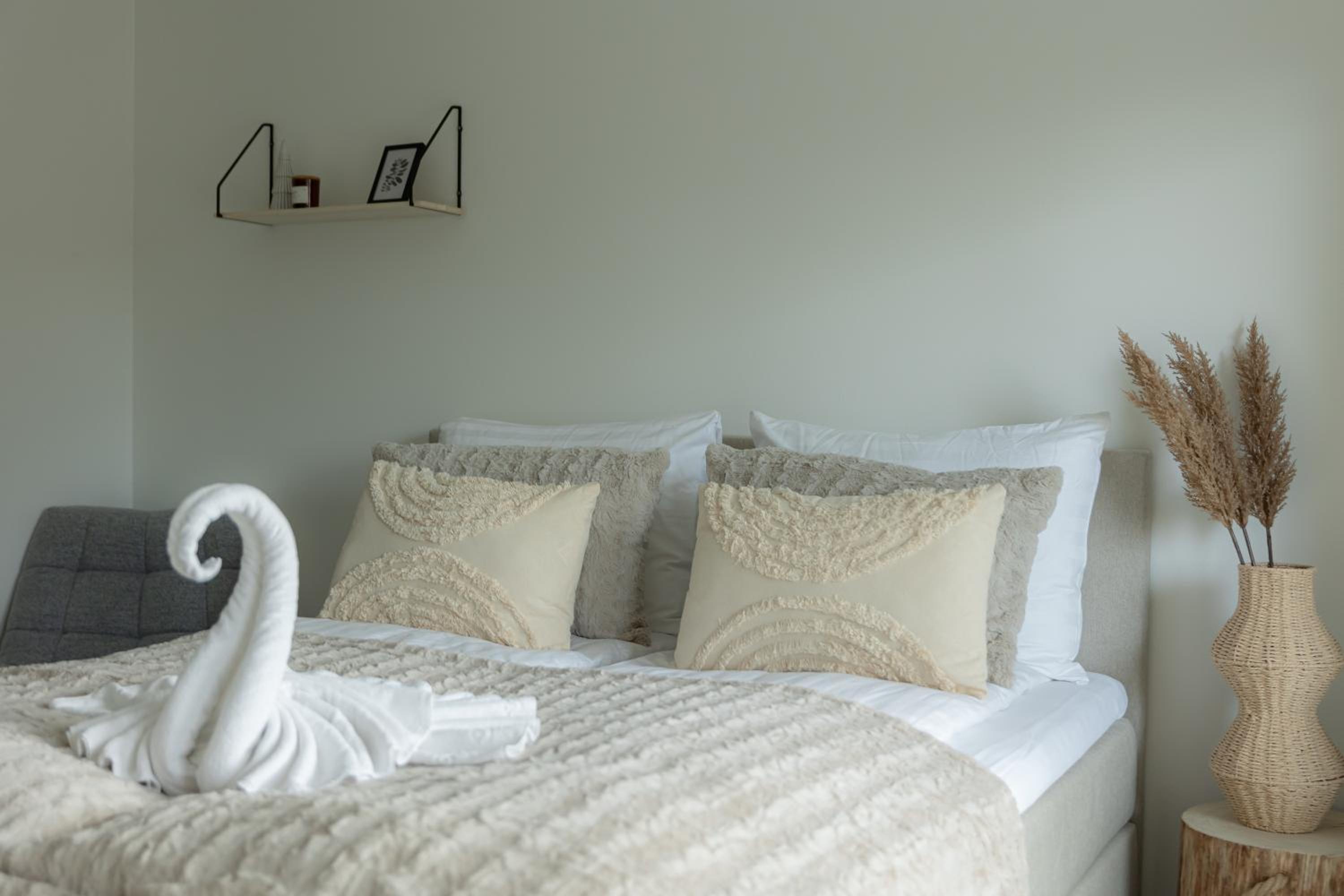Nordic Apartment Kivikatu by Booklapland