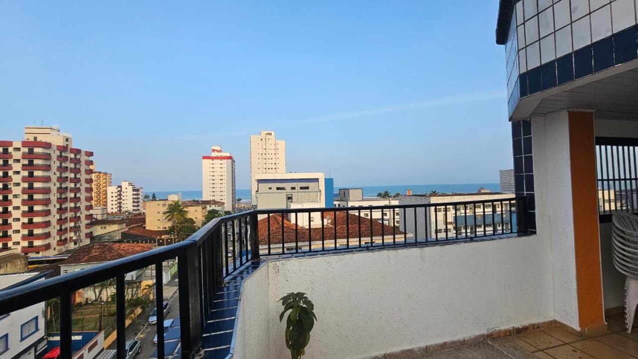 Apartamento a 200 metros da praia