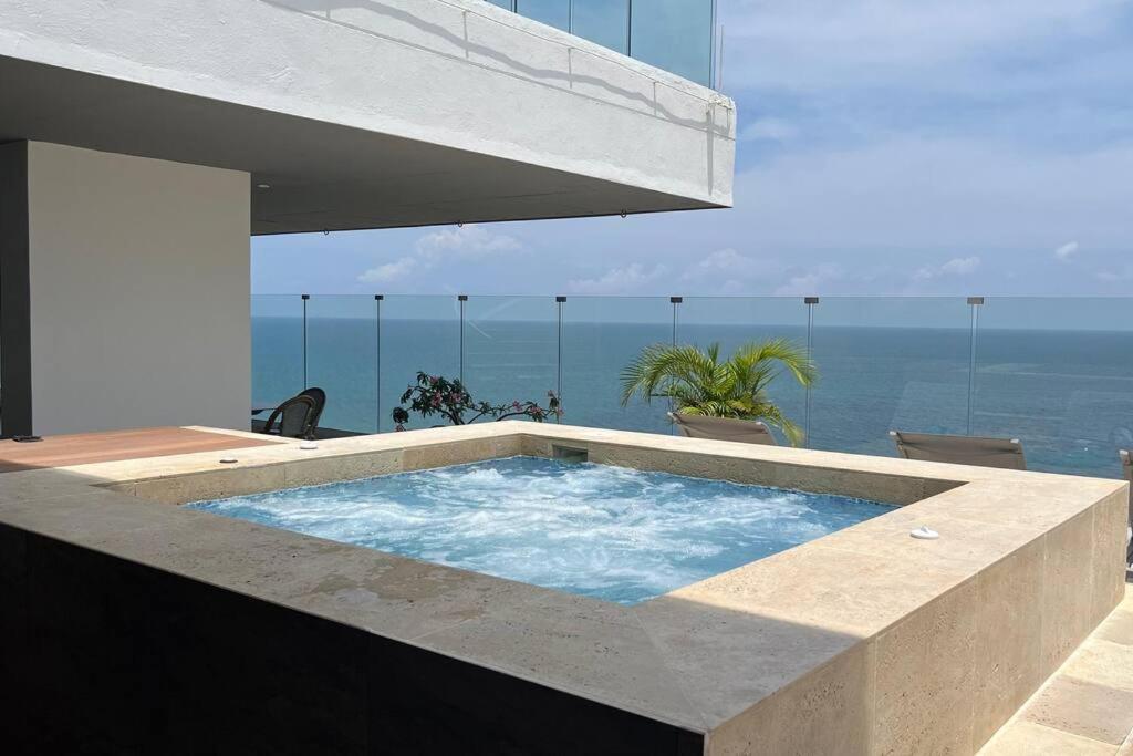 Penthouse con hermosa vista al mar