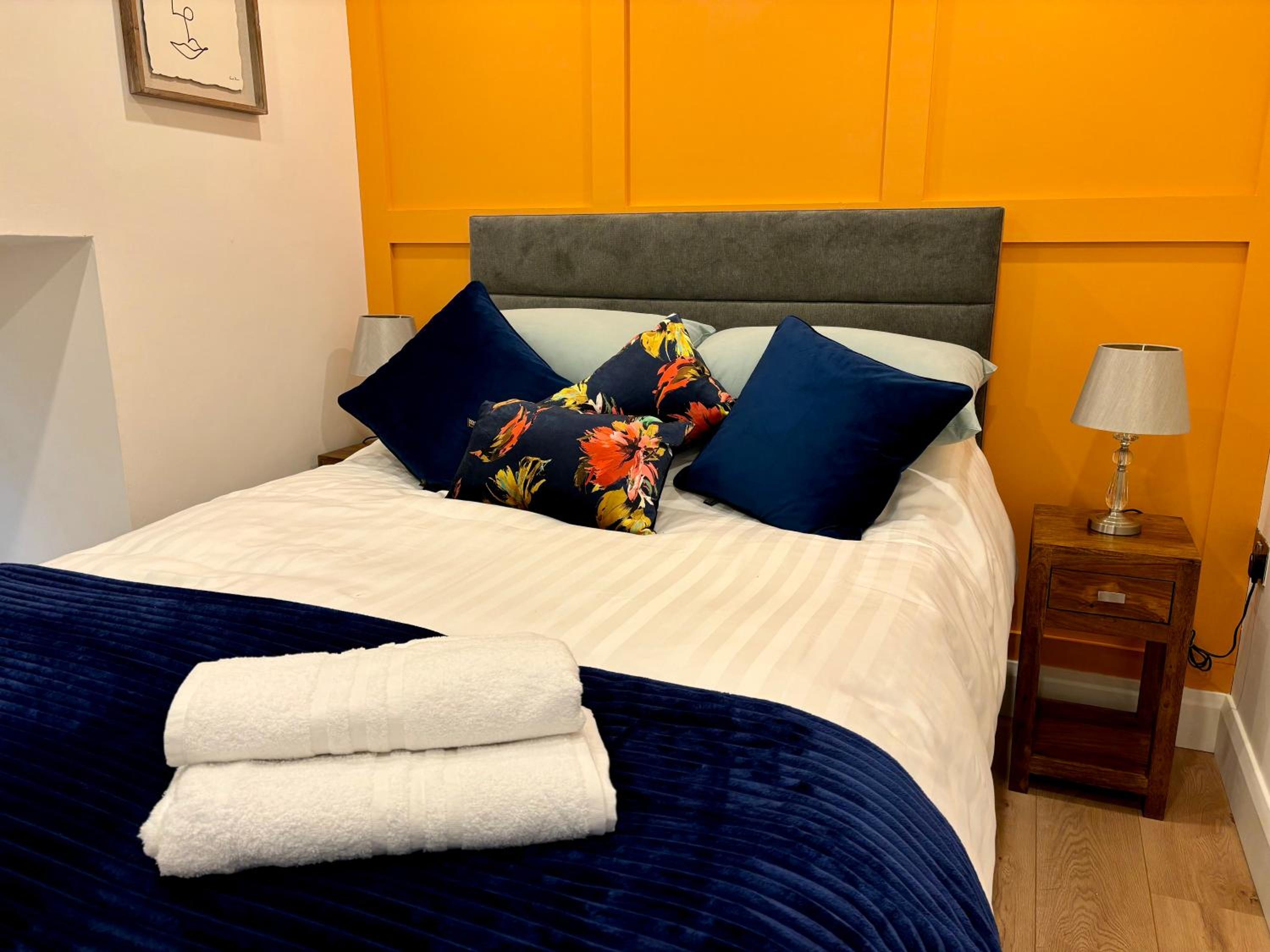 Old Mill Apartment en Westport — hotel room