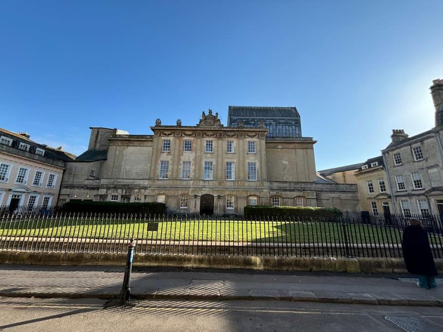 Boutique Luxury Georgian Townhouse In Central Bath