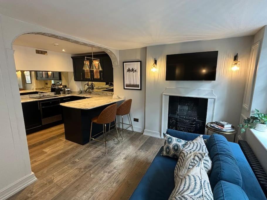 Boutique Luxury Georgian Townhouse In Central Bath