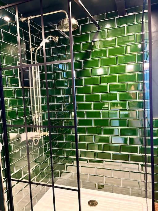 Boutique Luxury Georgian Townhouse In Central Bath