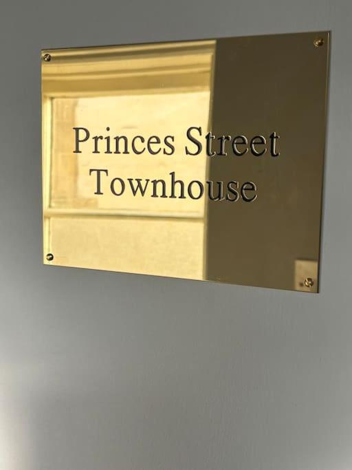 Boutique Luxury Georgian Townhouse In Central Bath