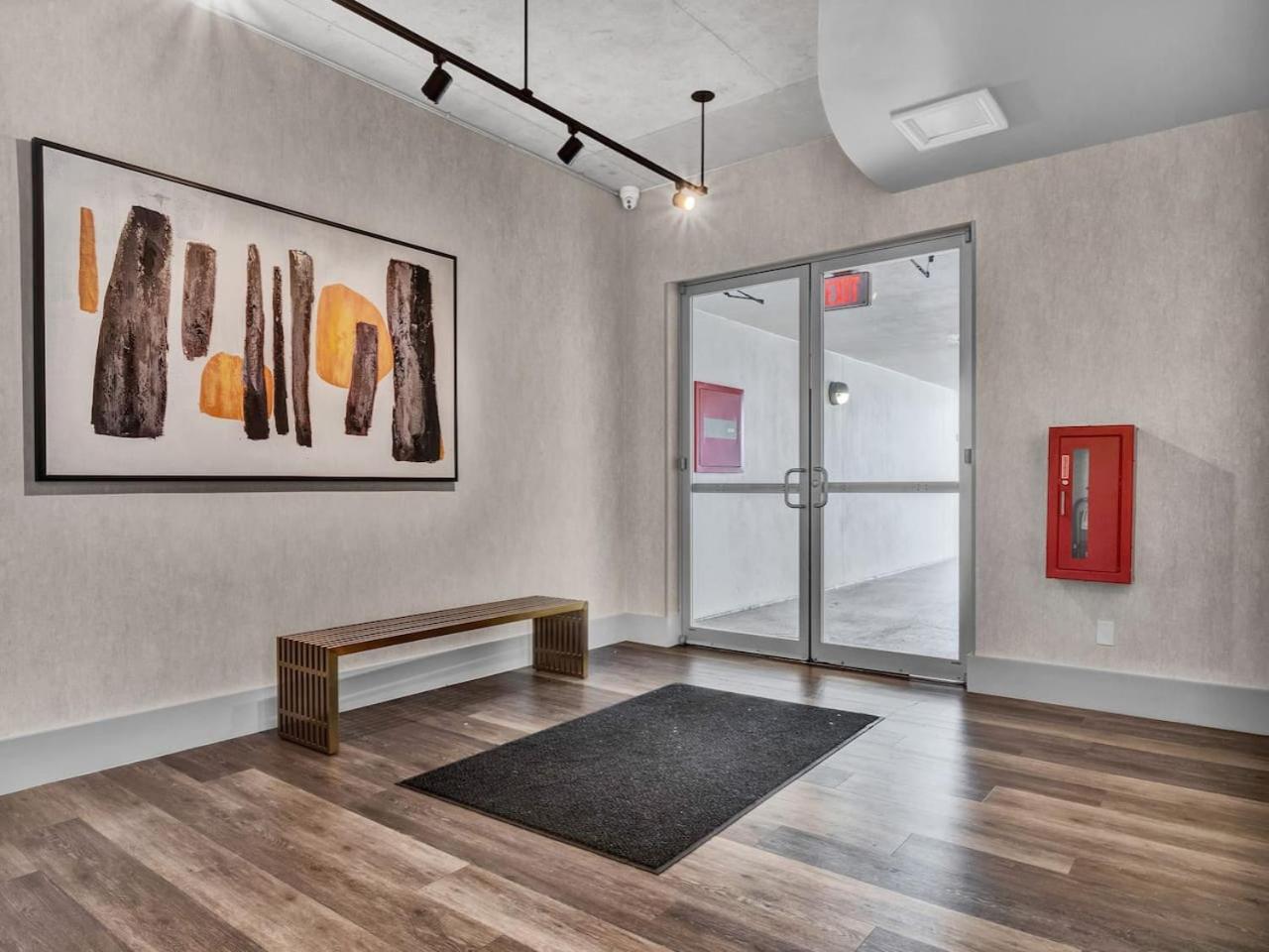 Spacious 2BD 2BTH Luxury Condo