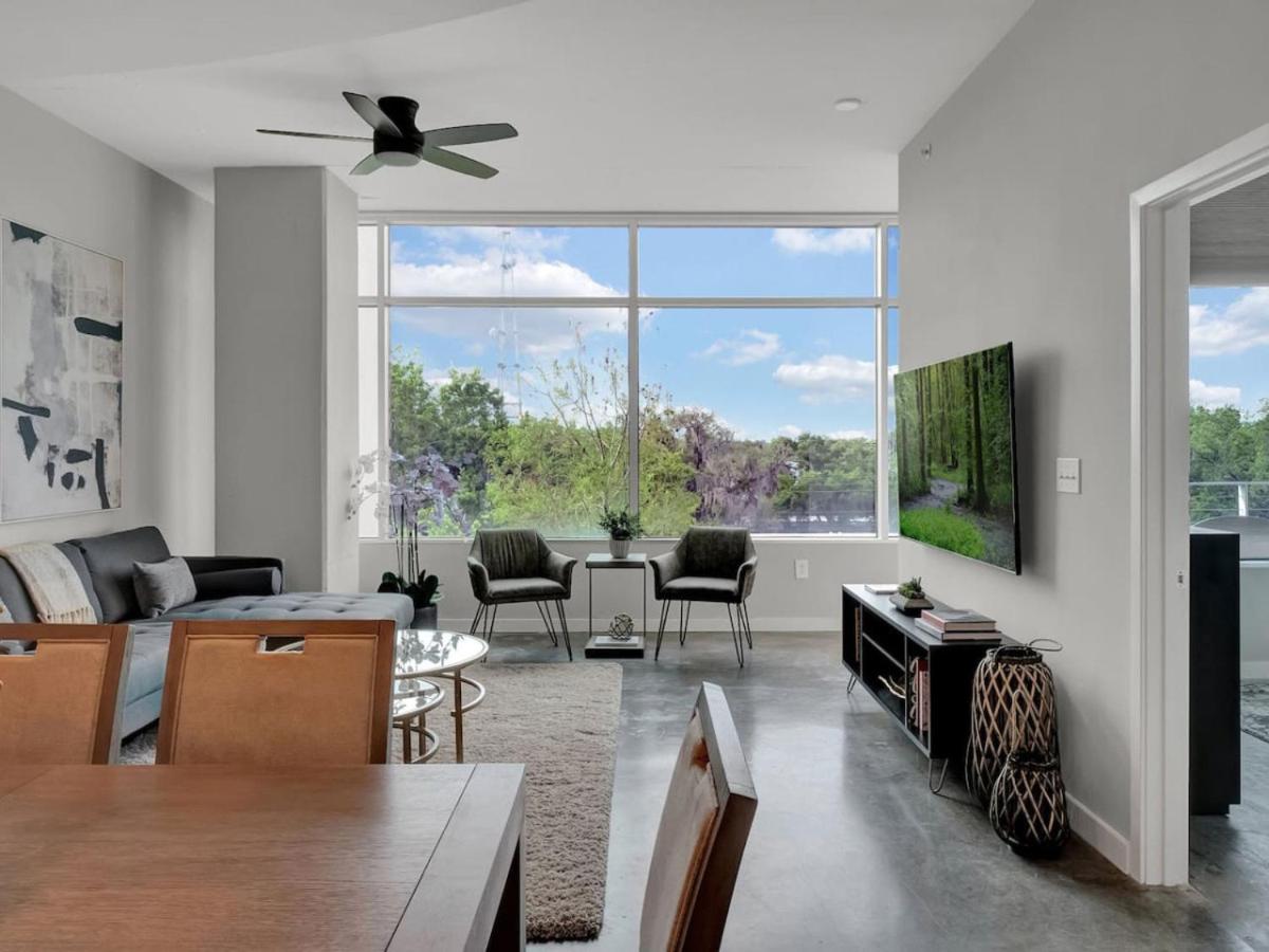 Spacious 2BD 2BTH Luxury Condo