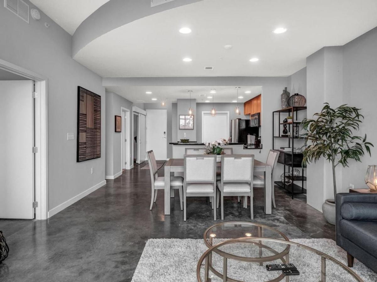 Spacious 2BD 2BTH Luxury Condo
