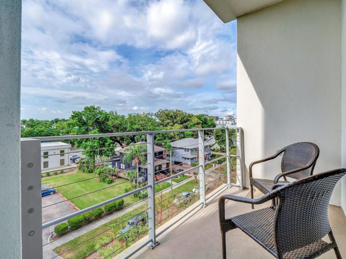 Spacious 2BD 2BTH Luxury Condo