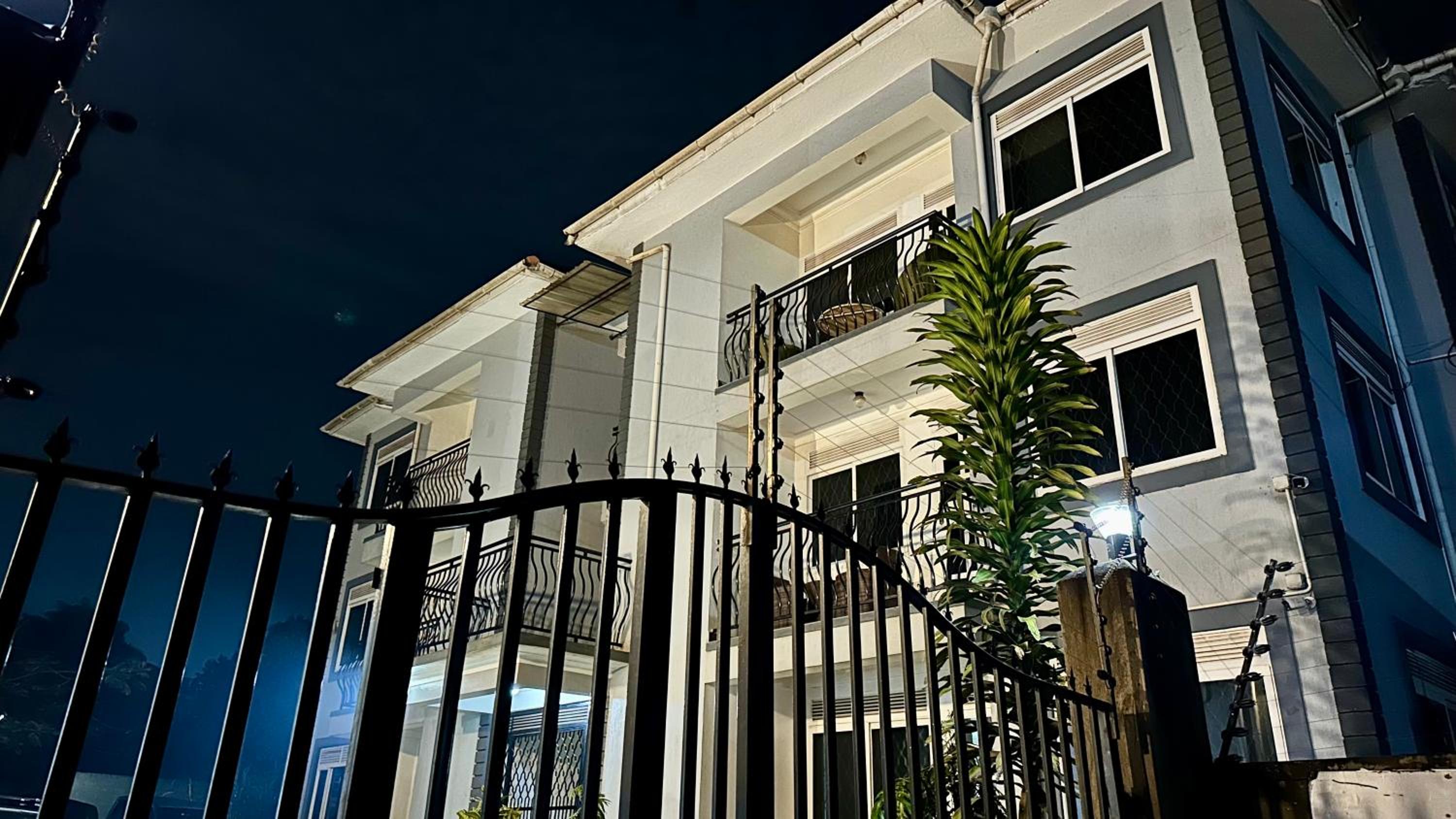 Fortune apartments B2 Lungujja view 2