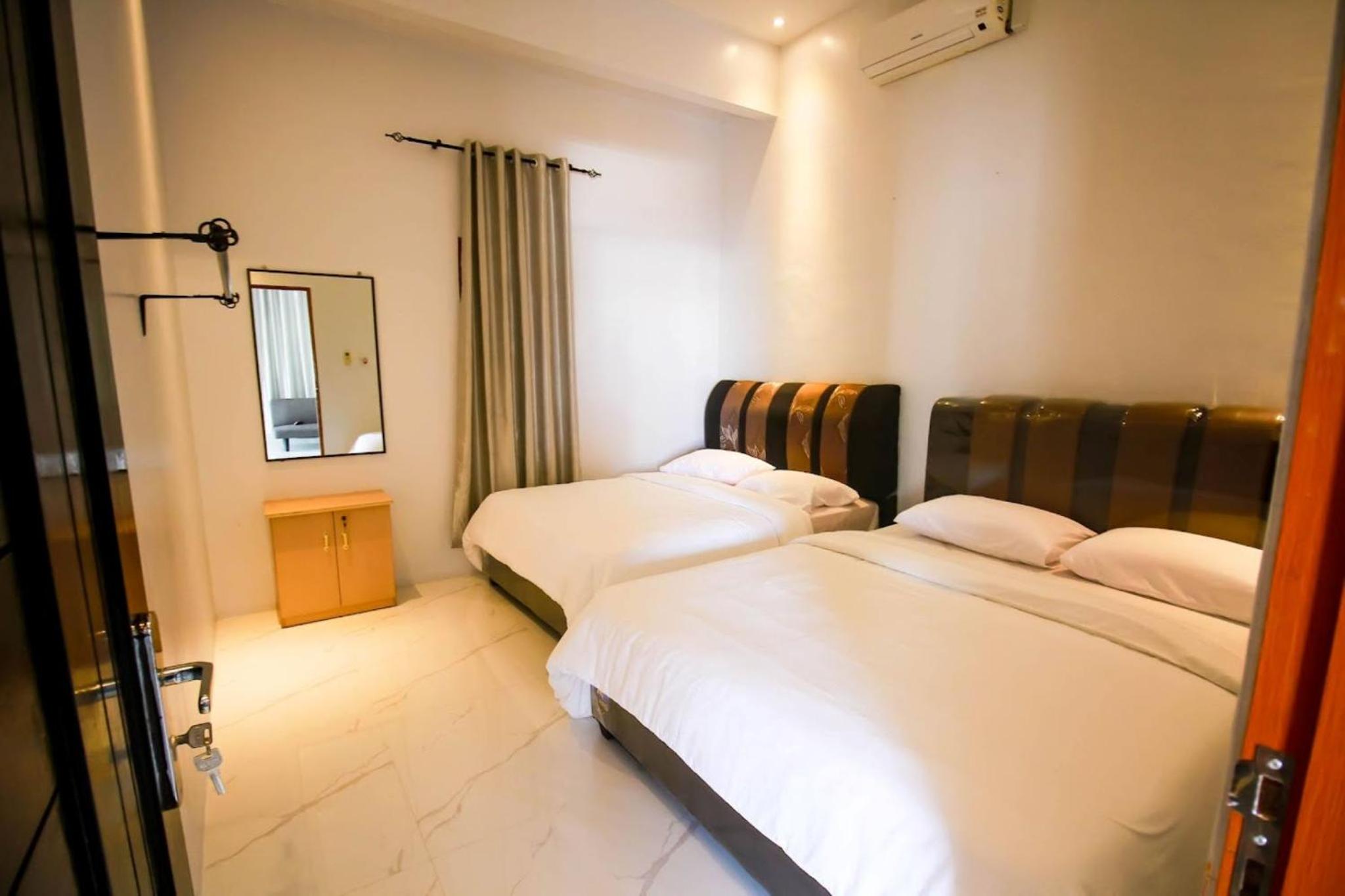 Dewita Villa - Spacious 3BR for Group Stay, Batam view 5