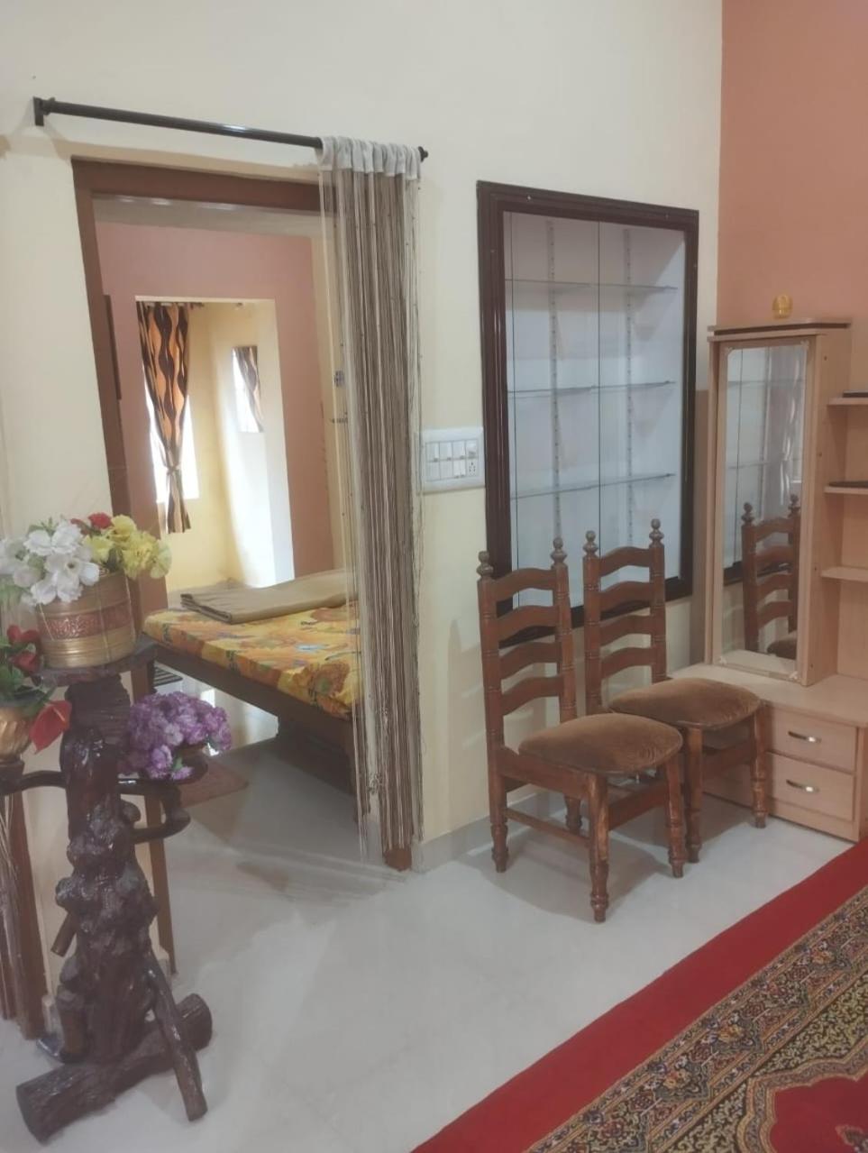 Prasad Lodge Madikeri