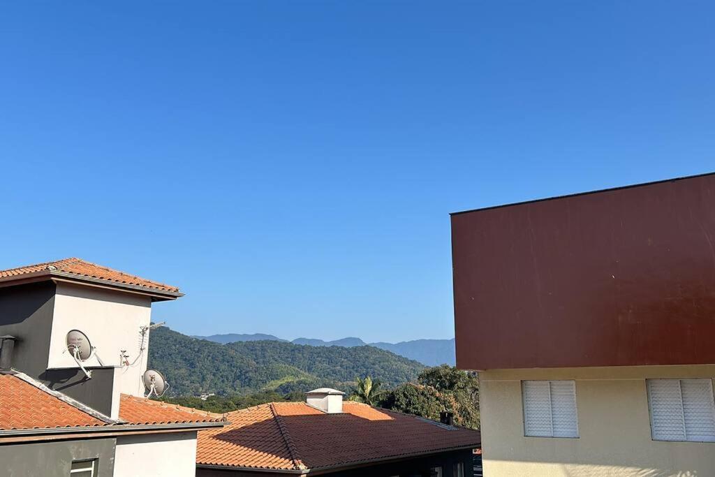 Ubatuba Itaguá com Ar, Churrasqueira e 2 vagas