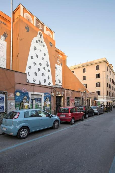 Urban Oasis near Termini with Patio, int1b