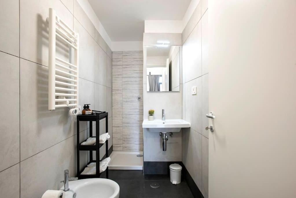 Urban Oasis near Termini with Patio, int1b