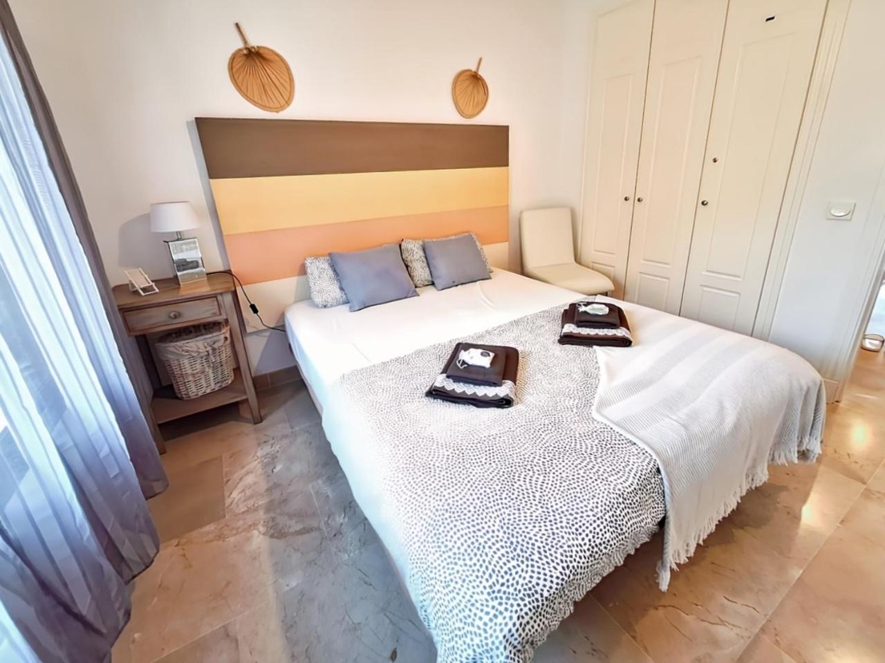 Beautiful Apartment Duquesa Village