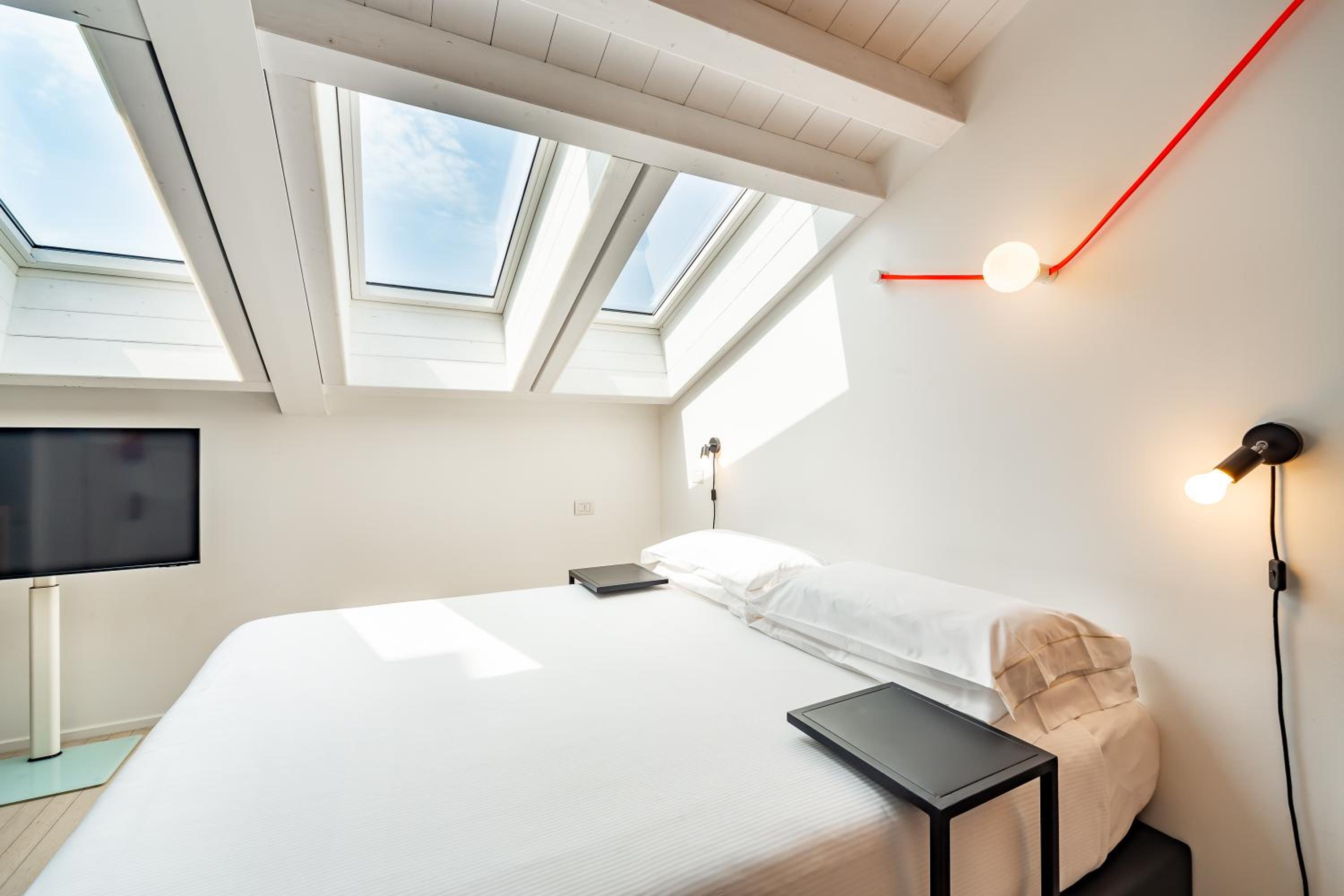 Welcome to the center of Milan photo 3