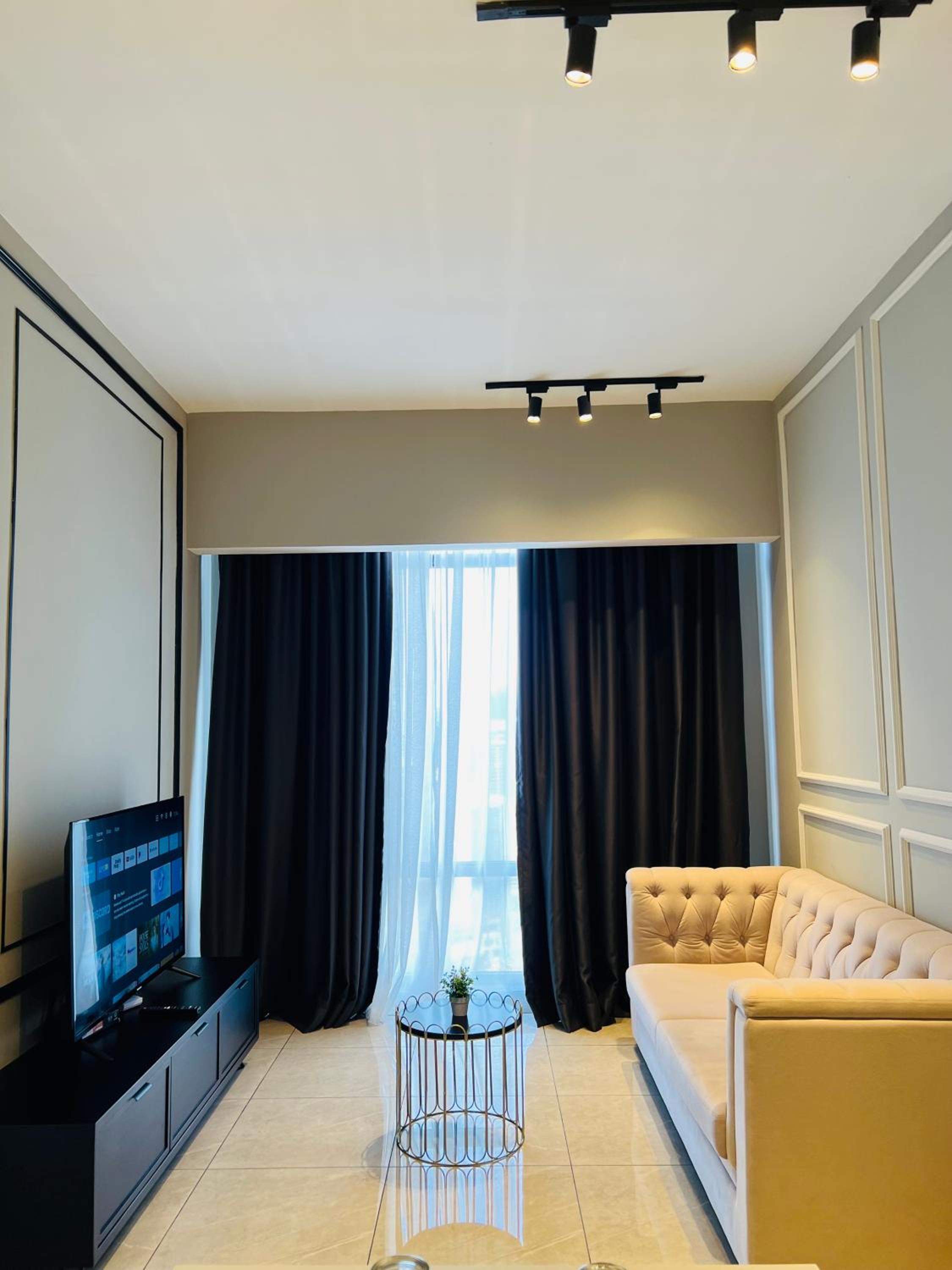 Luxury Suites At Axon Residence