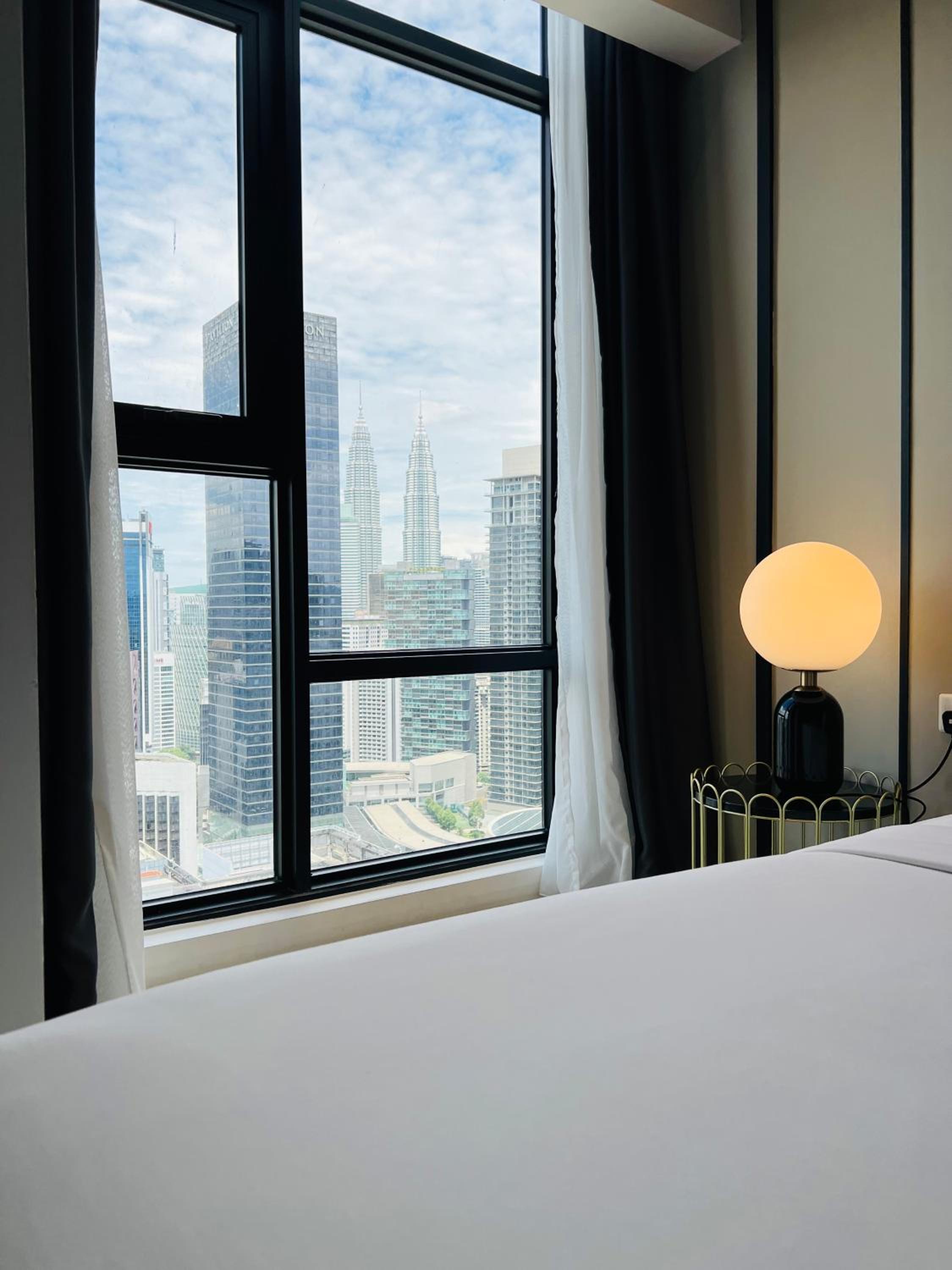 Luxury Suites At Axon Residence