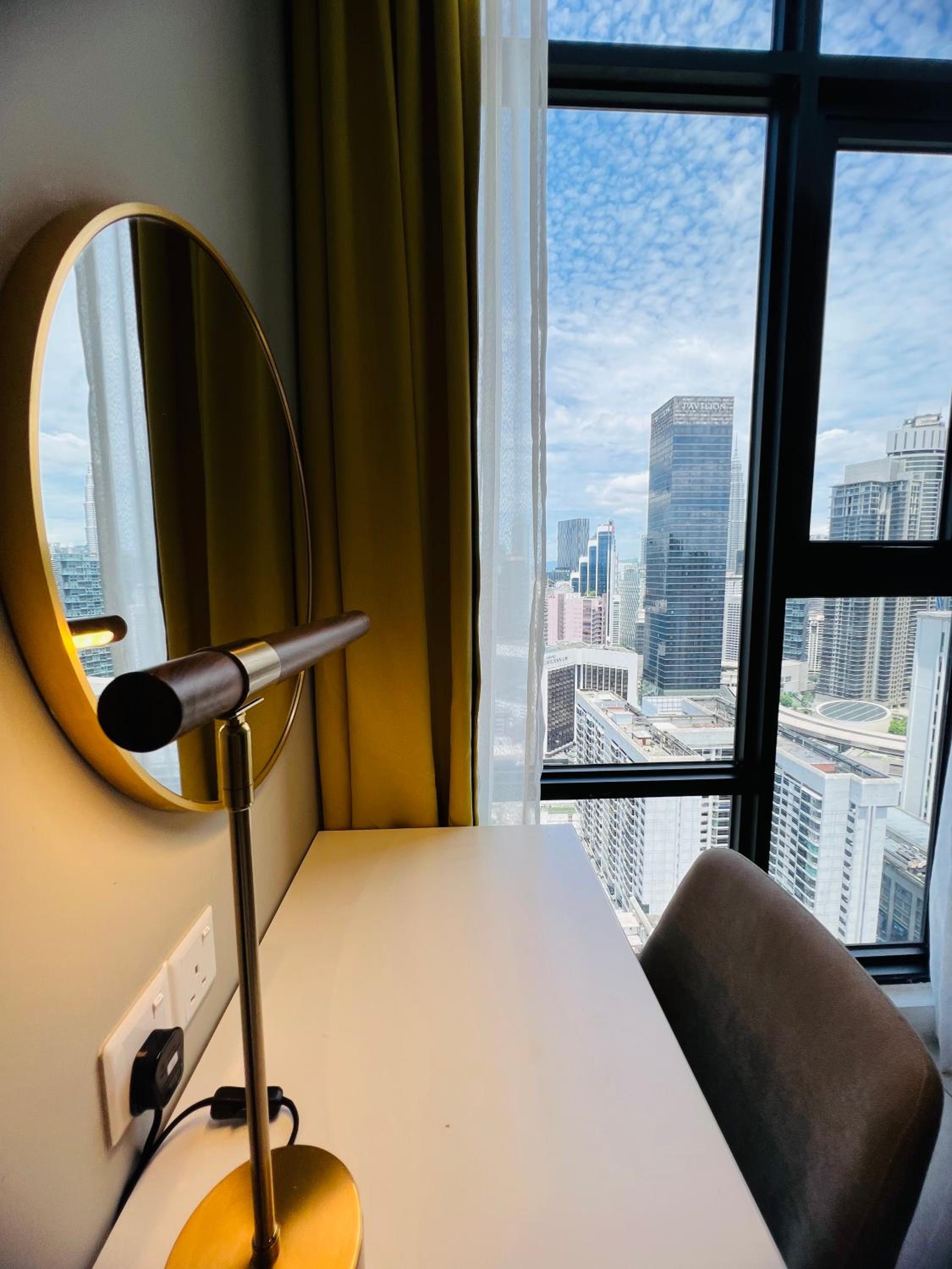 Luxury Suites At Axon Residence