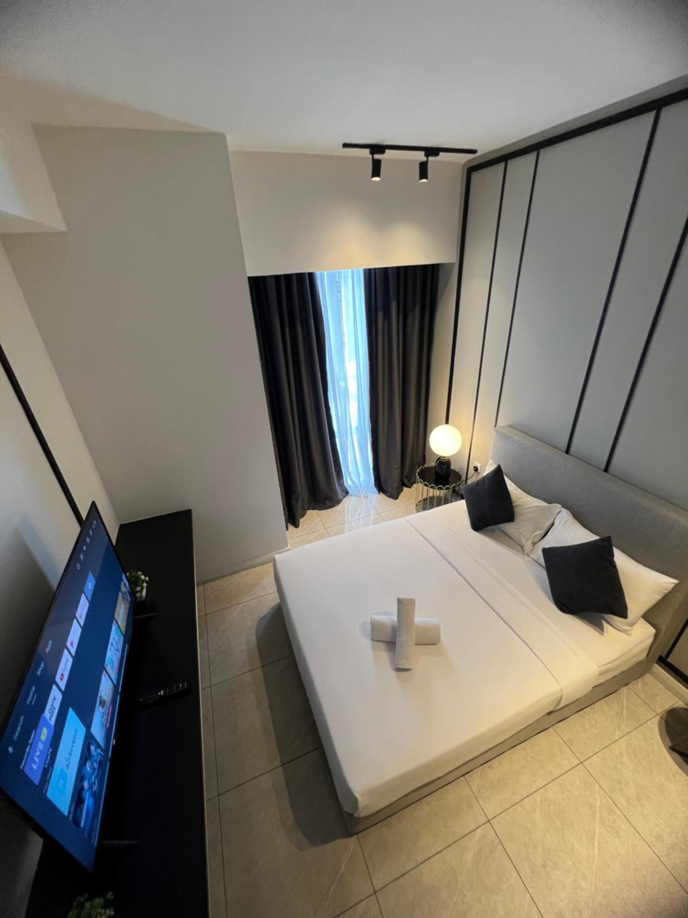 Luxury Suites At Axon Residence