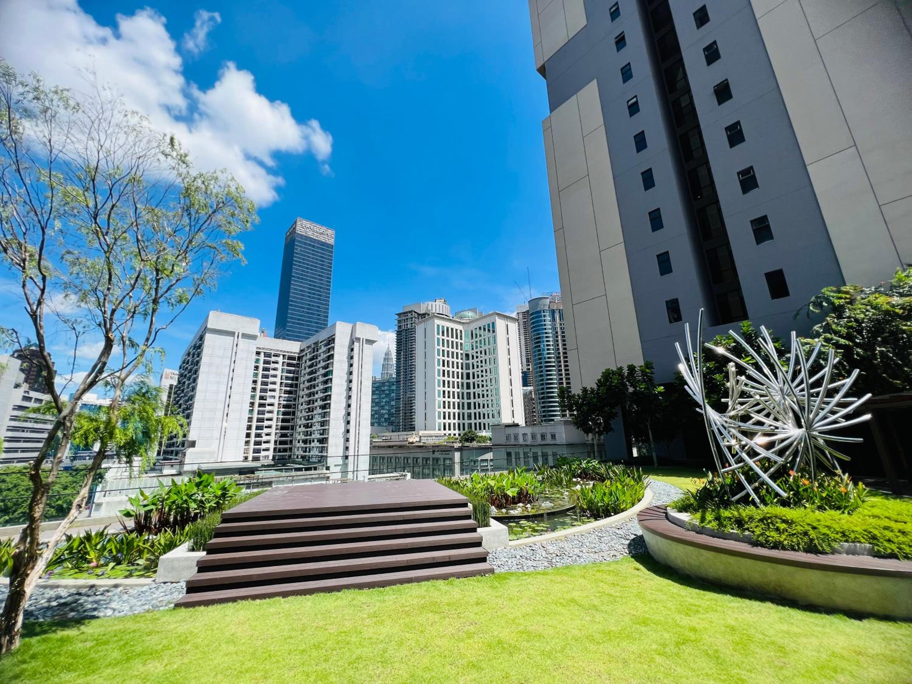 Luxury Suites At Axon Residence