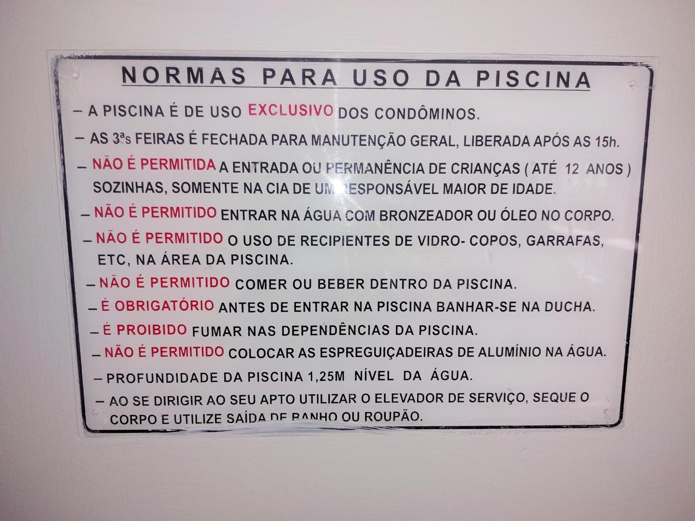 TEM TUDO Piscina Academia Sauna Squash