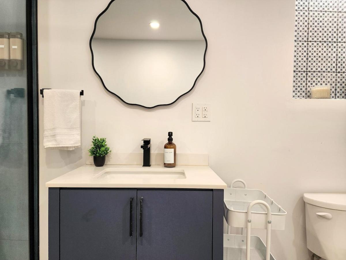 The Coziest - Hot Tub - EV Chrger & Free Parking