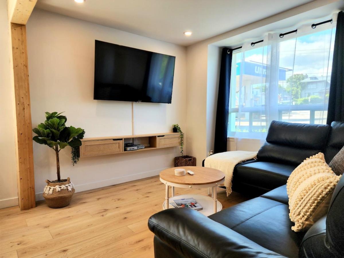 The Coziest - Hot Tub - EV Chrger & Free Parking