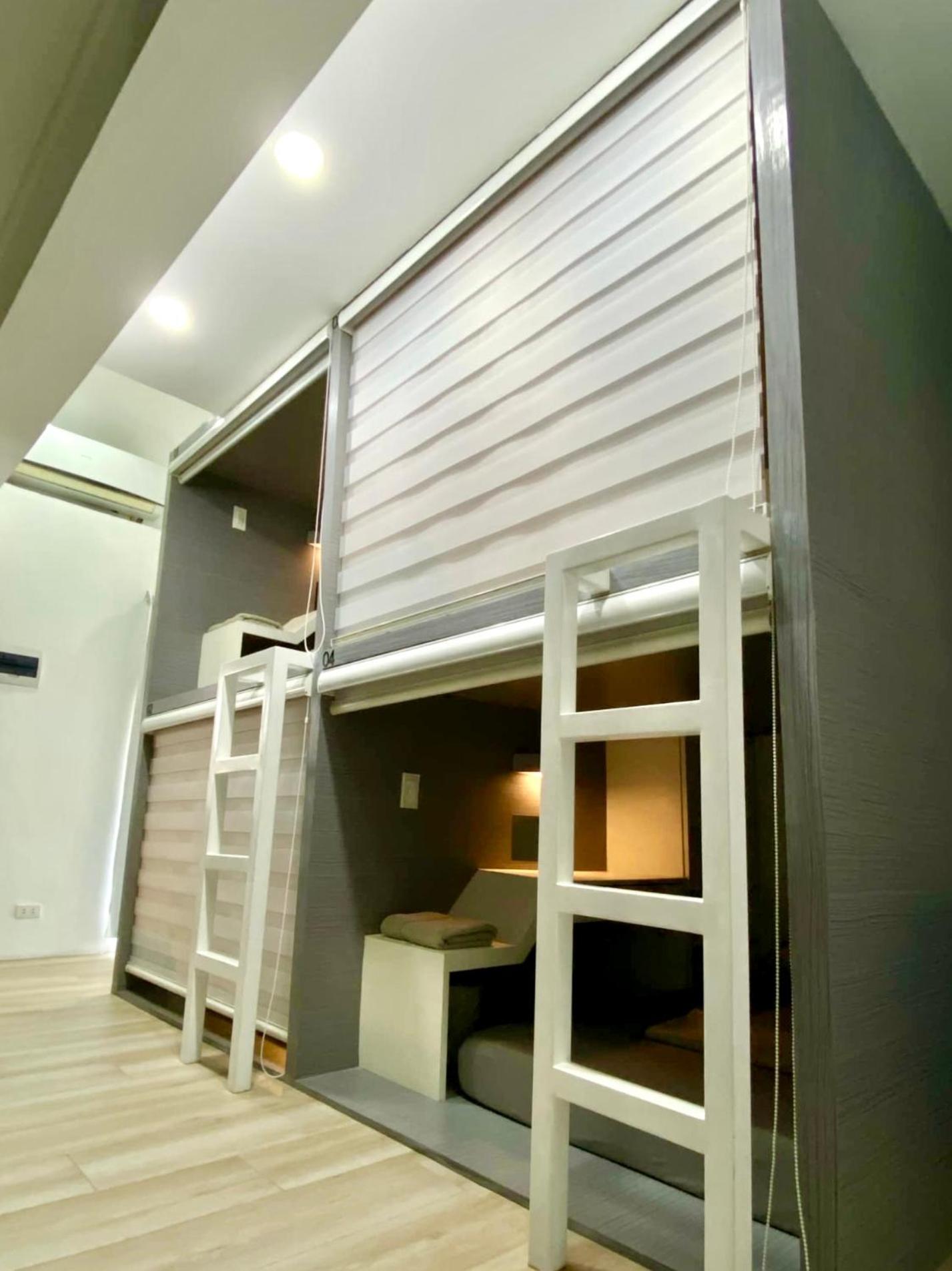 Otravel Hostel 4 minutes from Mactan Airport view 2