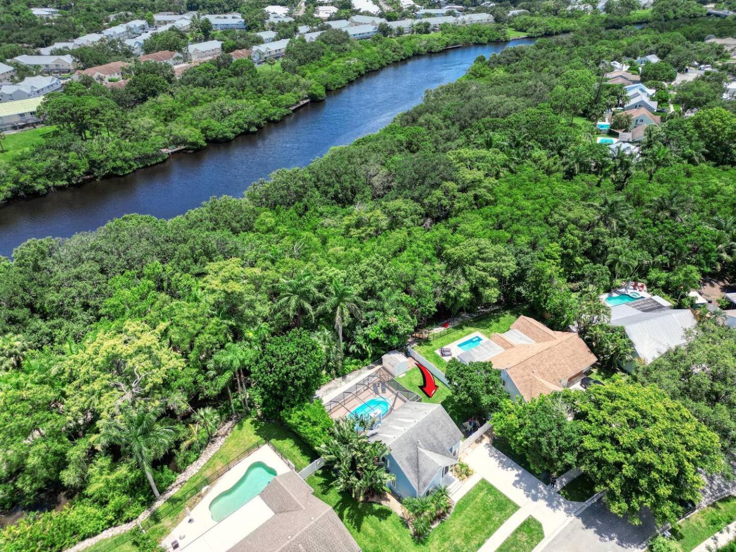 Jupiter Retreat w Private Pool view 4