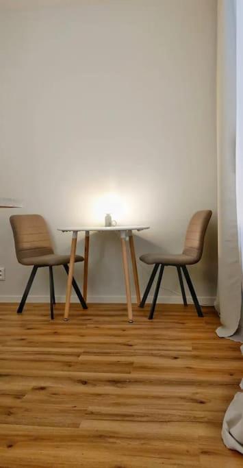 Pine - Prague Apartment
