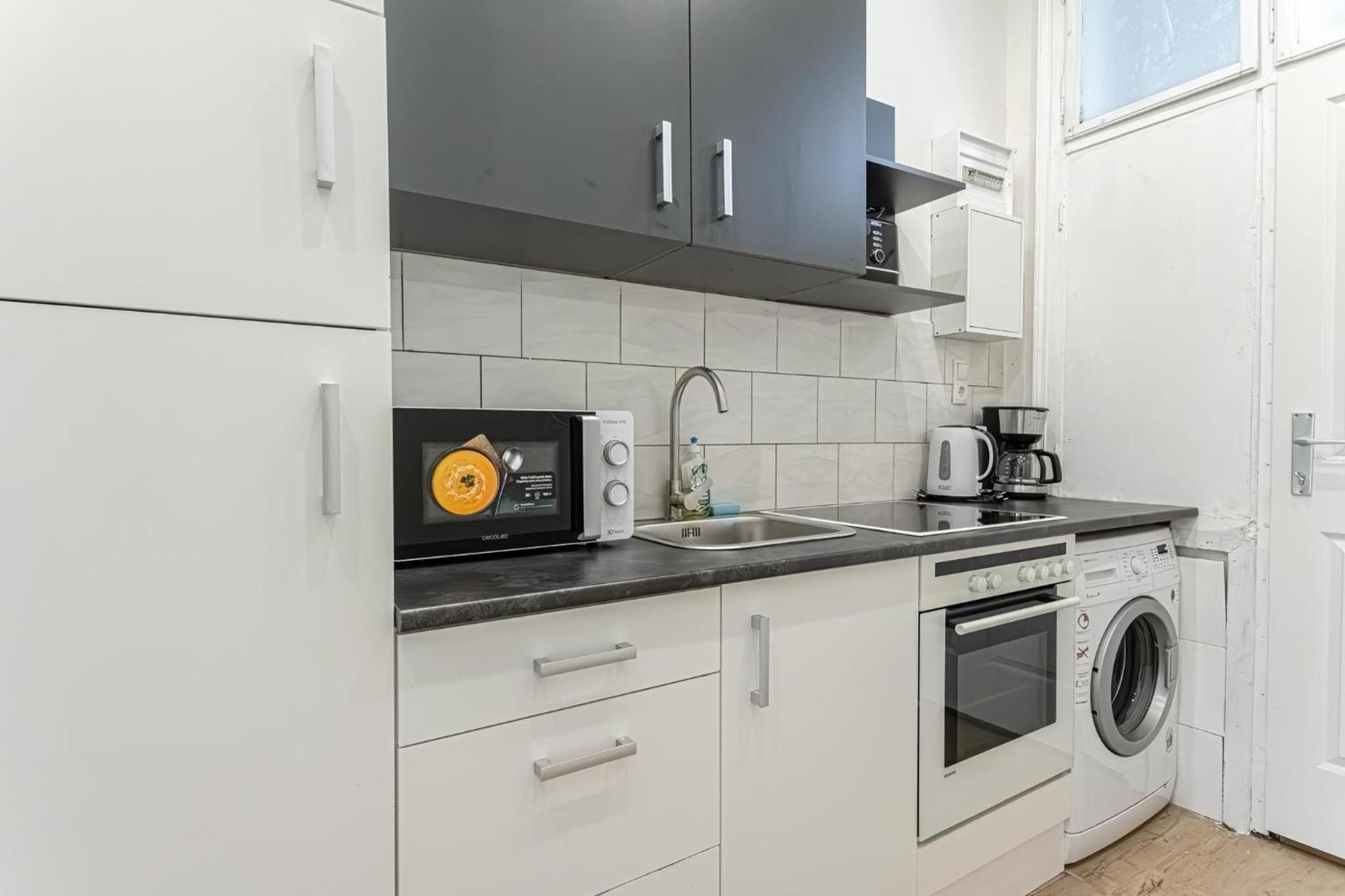 Comfortable 1BR Apt in Beautiful Location