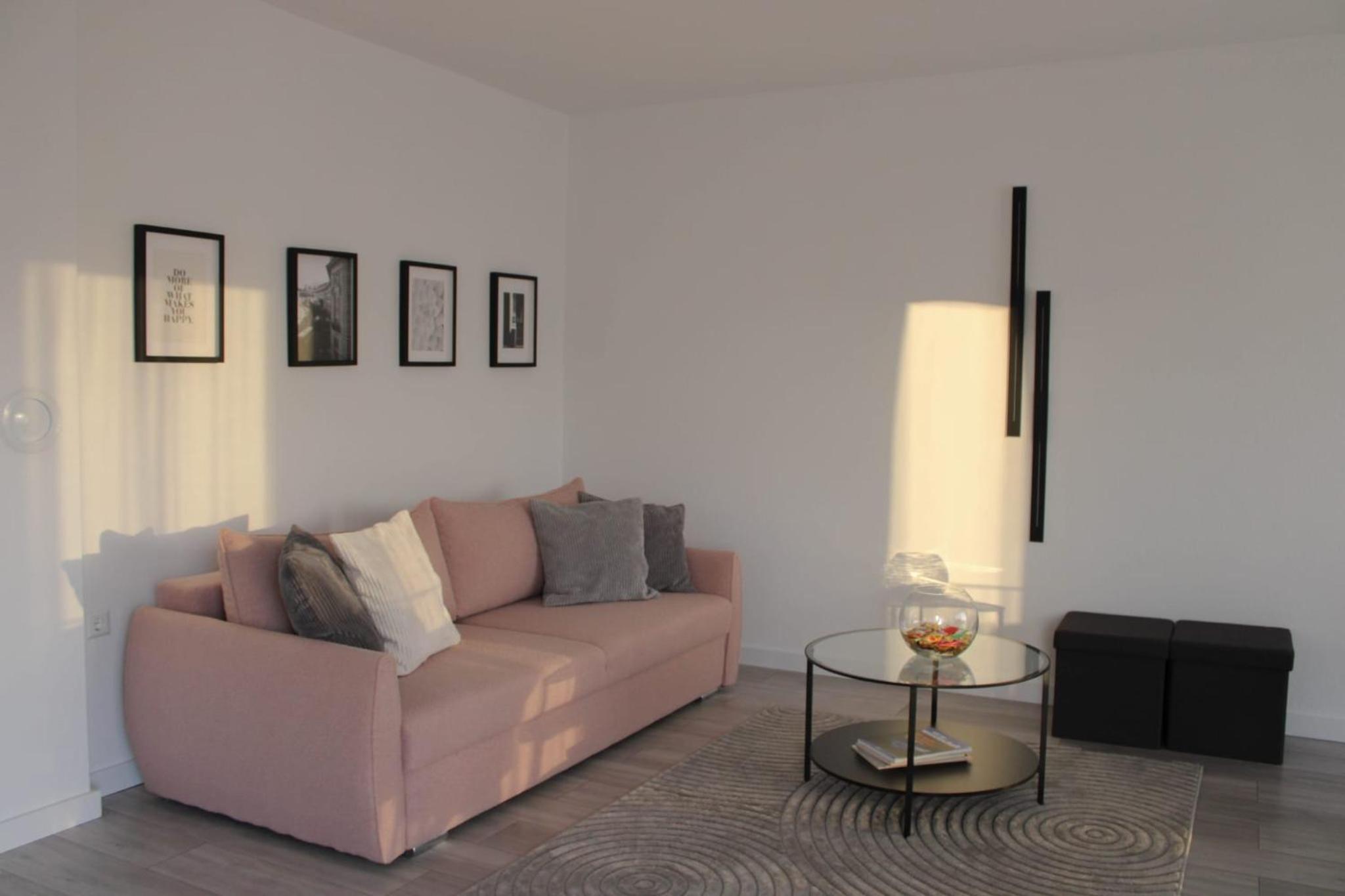 Apartment Merry Harmony Heights - Balcony & Free Garage & Parking