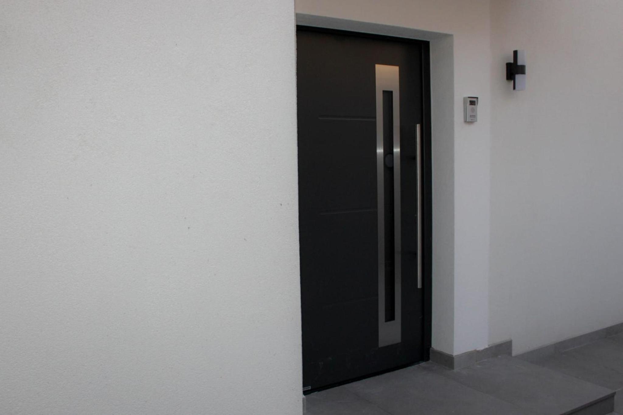 Apartment Merry Harmony Heights - Balcony & Free Garage & Parking