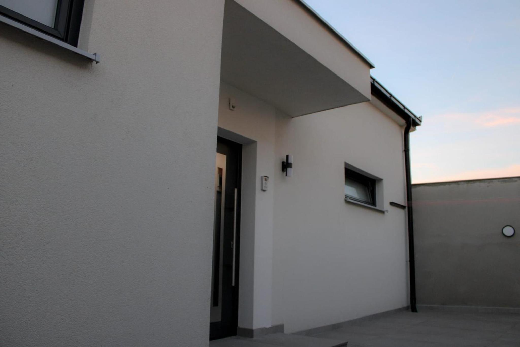 Apartment Merry Harmony Heights - Balcony & Free Garage & Parking