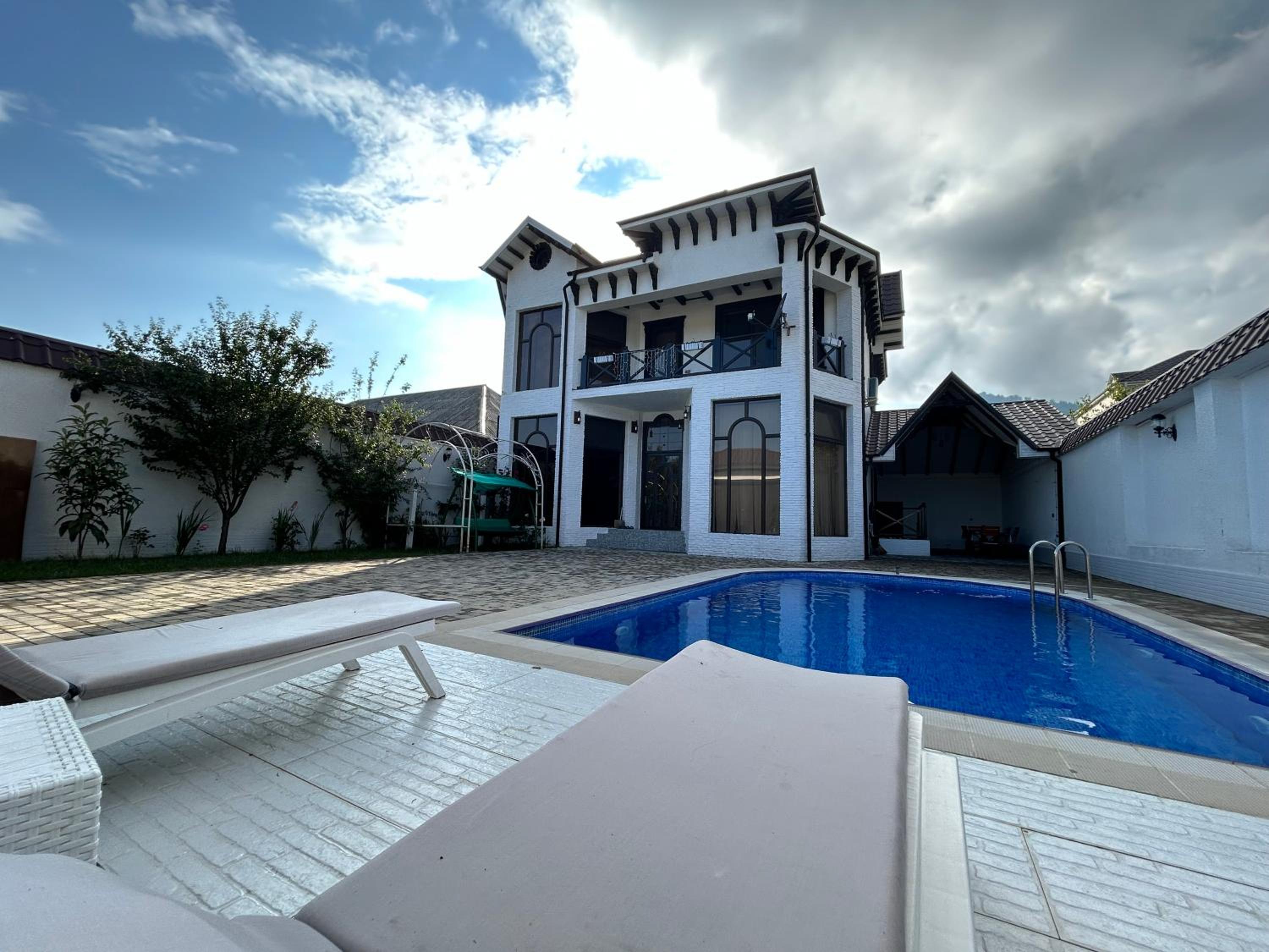 Gabala Rich Villa