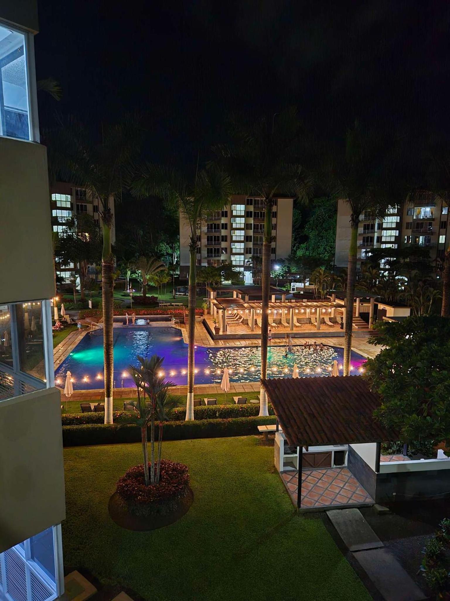 Jacó getaway, pool, beach and surf view 5