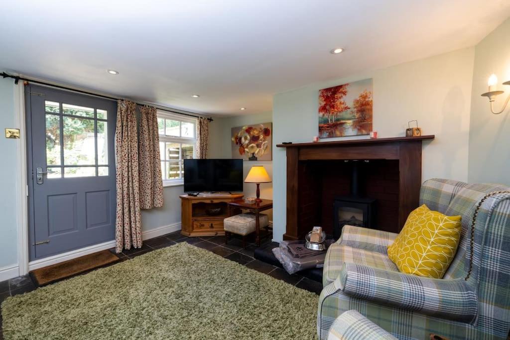 Clematis Cottage Tealby LN8 3XU view 3