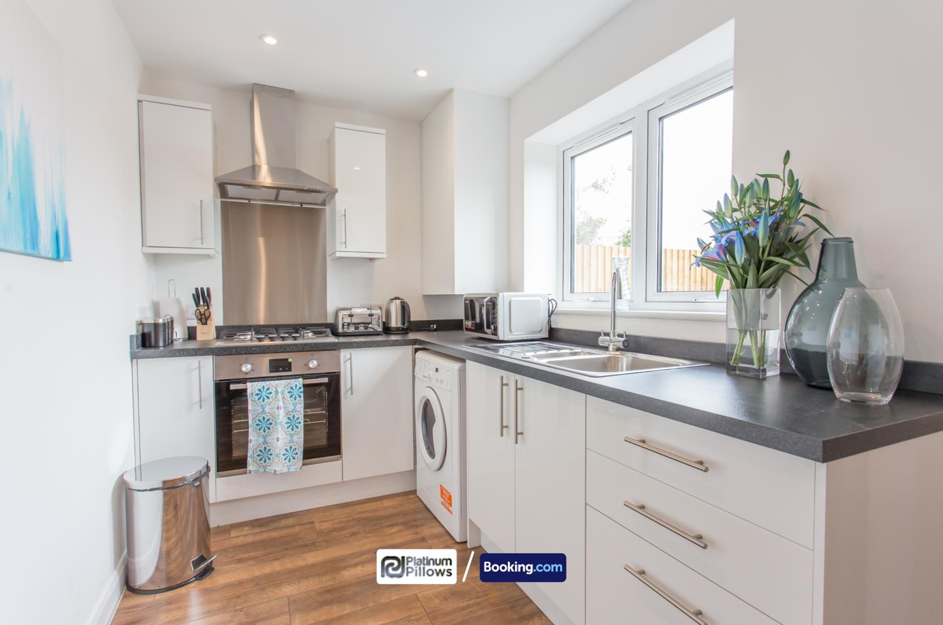 Oxford Vacations - 1 2 Bedroom Rana Court Apartment Close to Hospitals Business Science Parks By Platinum Pillows Short Lets Serviced Accommodation Oxford - Property Image 13