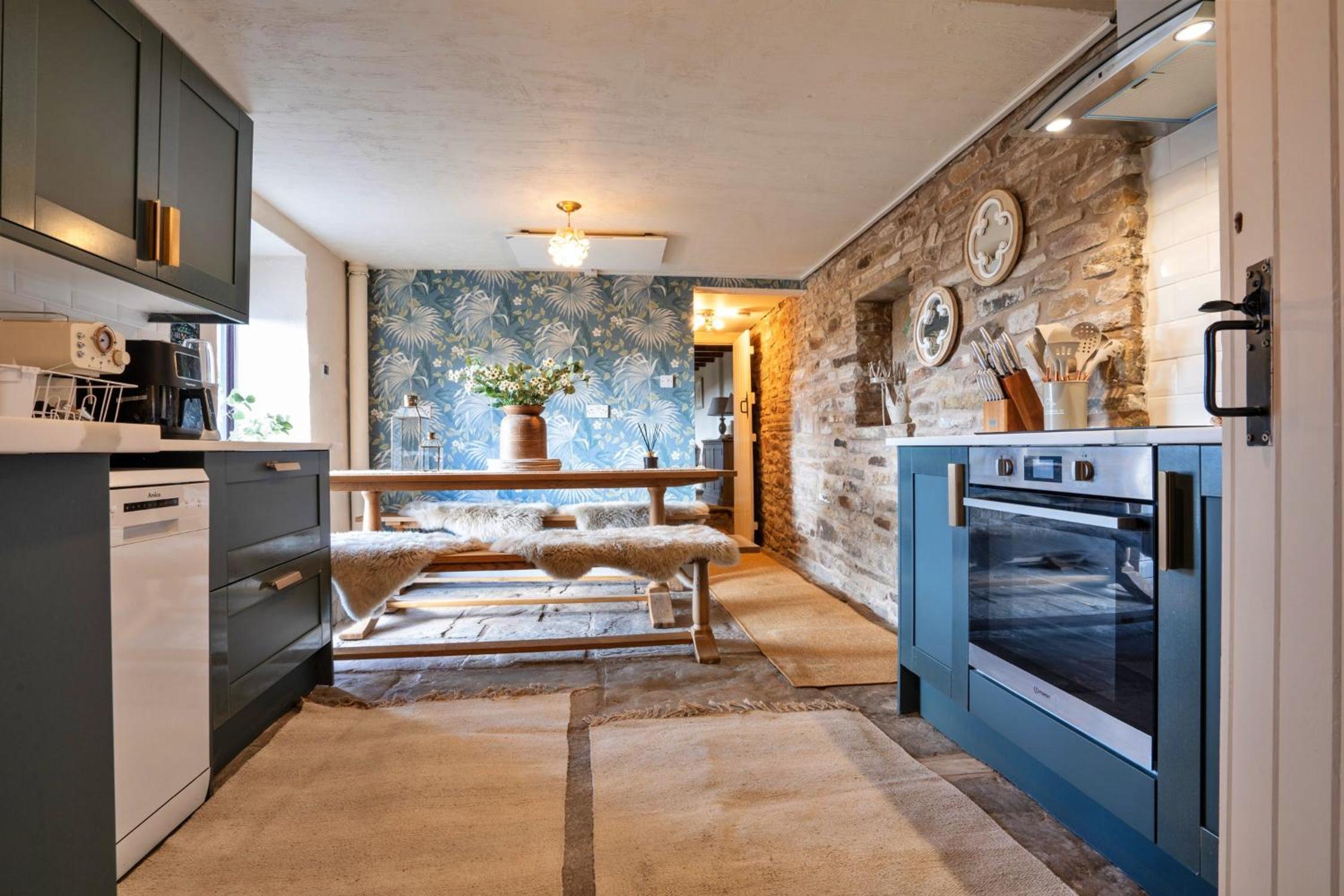 Finest Retreats - Middle Barn at Blackclough Farm view 5