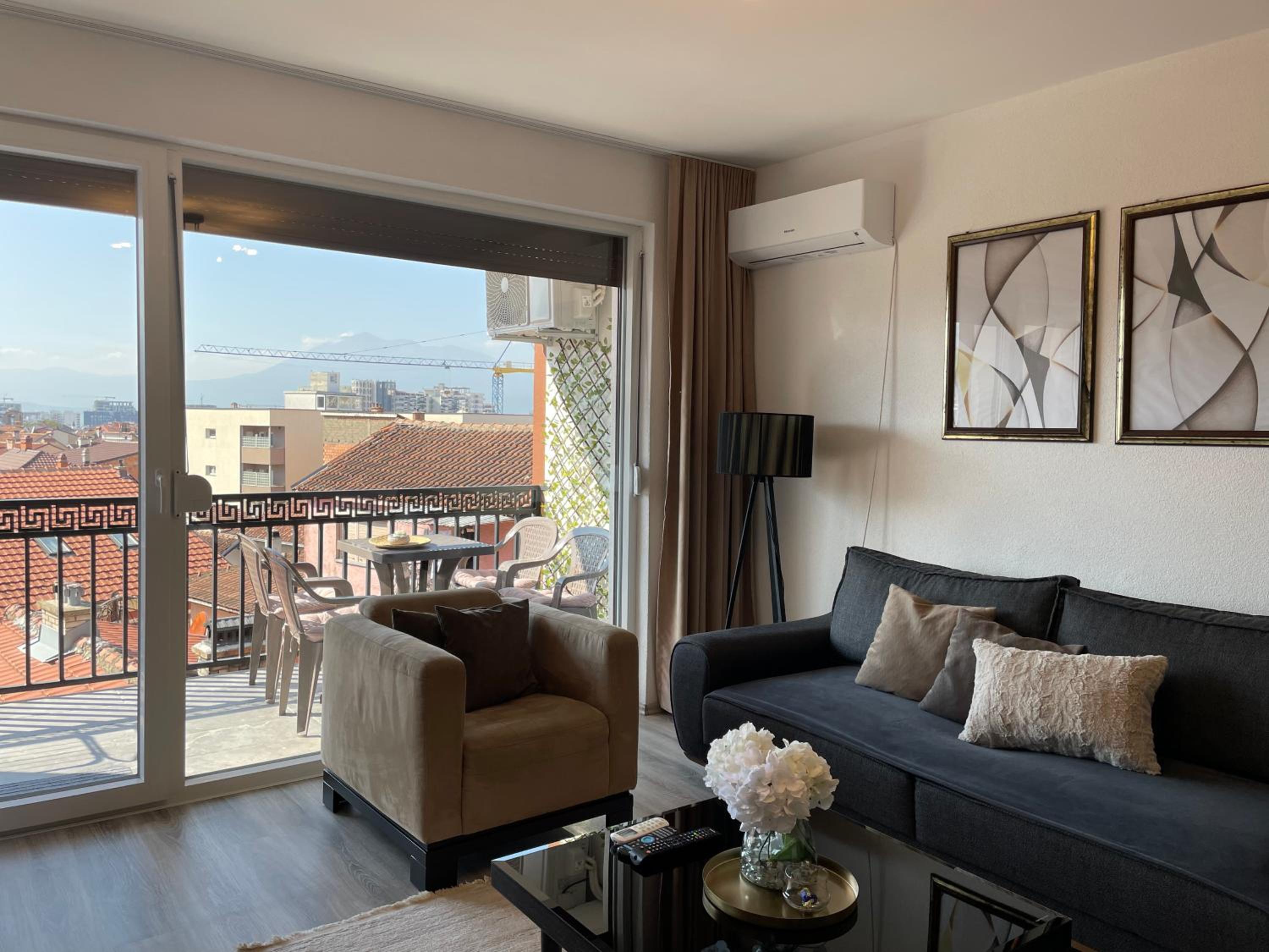 Apartment Prizreni-Free Private Parking, photo 11