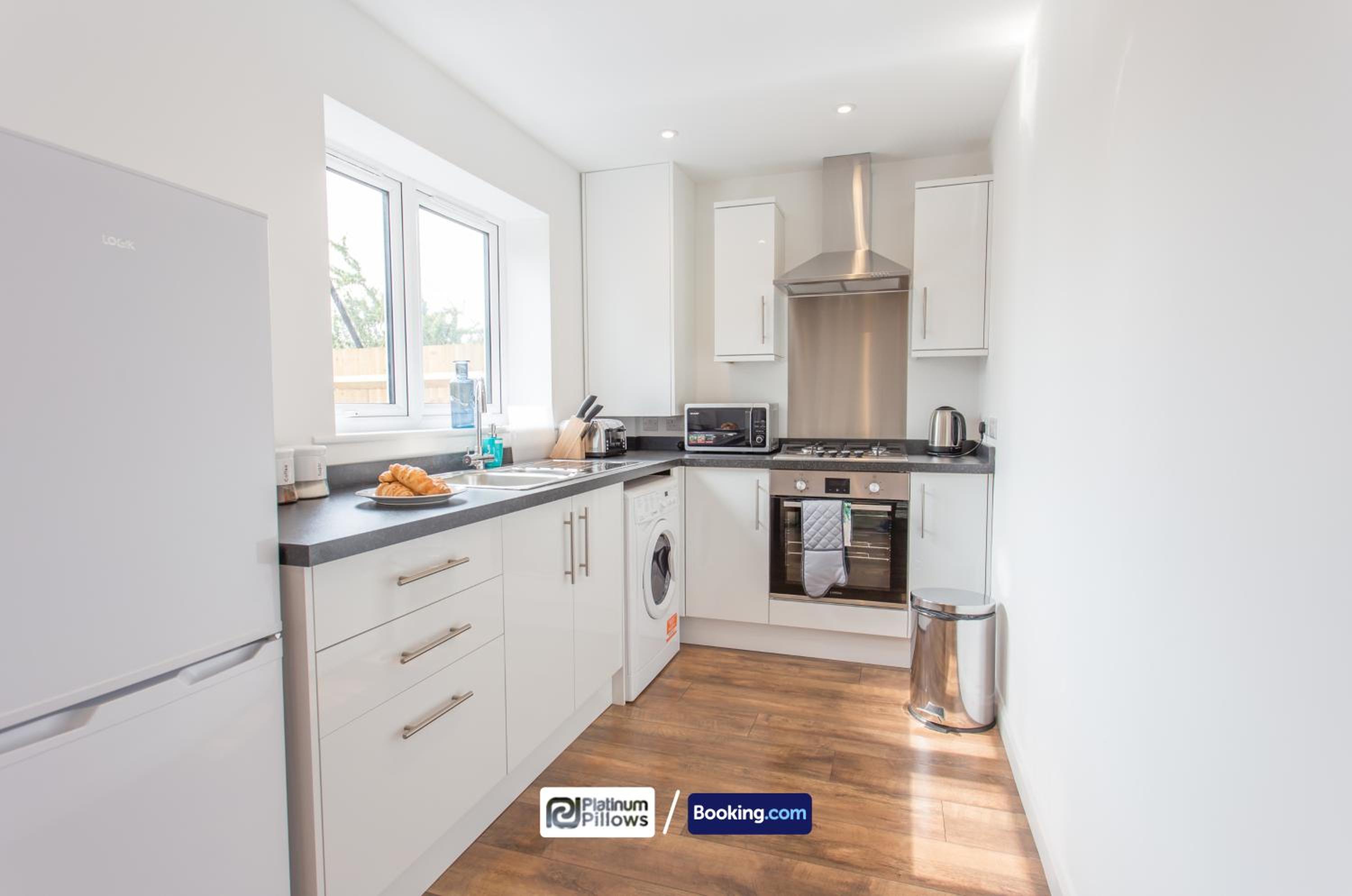 Oxford Vacations - 1 2 Bedroom Rana Court Apartment Close to Hospitals Business Science Parks By Platinum Pillows Short Lets Serviced Accommodation Oxford - Property Image 18